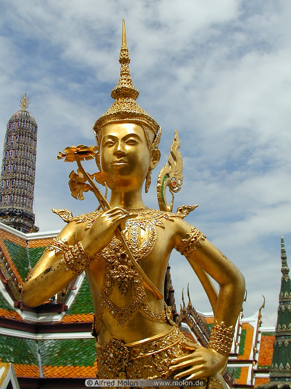 07 Golden Kinnara statue