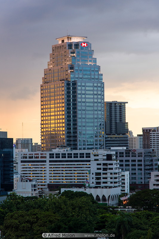 05 Business district at dusk