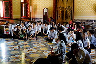 07 Thai schoolchildren in prayer hall