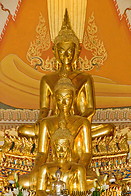 02 Golden Buddha statues