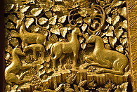 10 Golden wood carvings