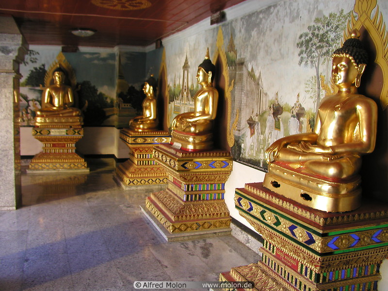 15 Golden Buddha statues