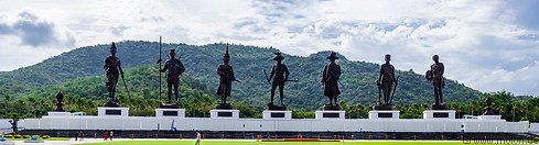 29 Rajabhakti park seven kings statues