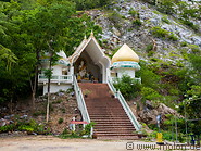30 Tham Kaew Kanchanaphisek temple