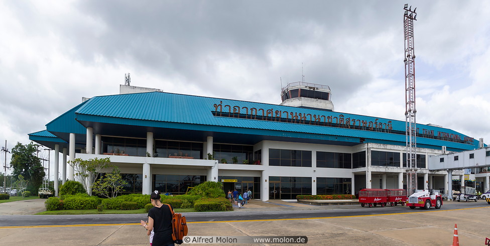 01 Surat Thani airport