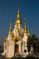 05 Wat Tham Khuha Sawan