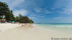 20 Panorama view of beach and tourists