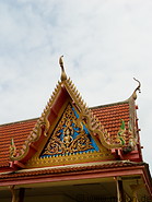 02 Decorated Buddhist temple roof