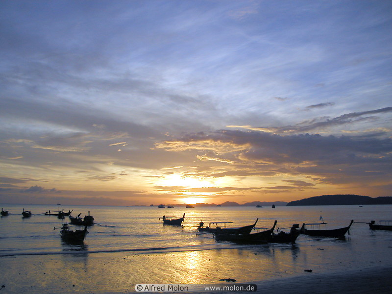 05 Sunset on Ao Nang beach