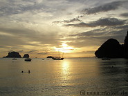 17 Sunset on Phra Nang beach
