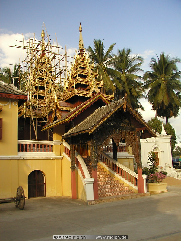 25 Lampang Wat Sri Chum
