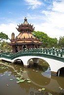 08 Bridge on pond and pavilion