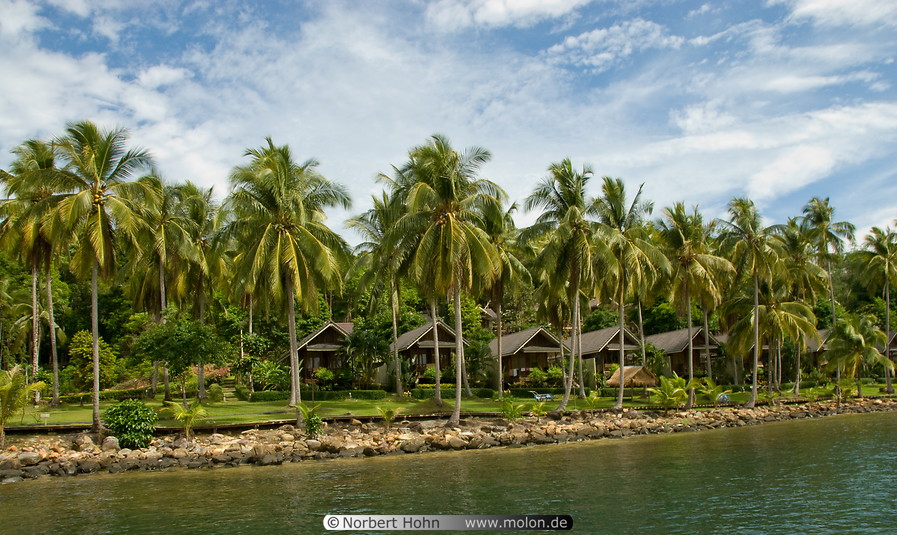 22 Bungalows in the Captains Cook Resort