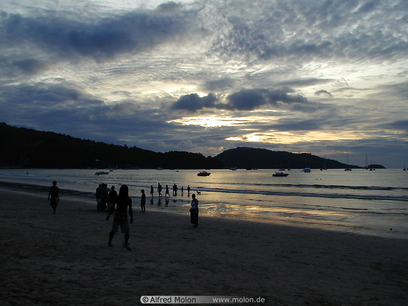 07 Sunset on Karon beach