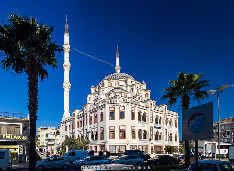19 Didim central mosque