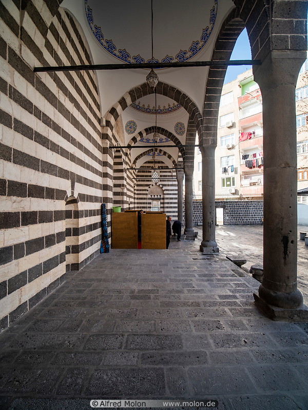 23 Parli Safa mosque