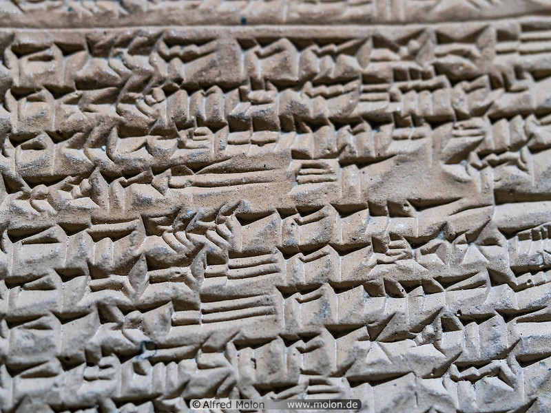 10 Cuneiform tablet