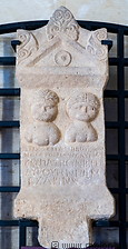 07 Gravestone of husband and wife