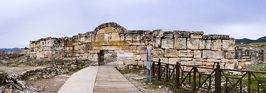 01 Southern Byzantine gate in Hierapolis