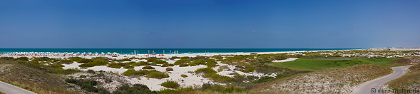 05 Panoramic view of public beach