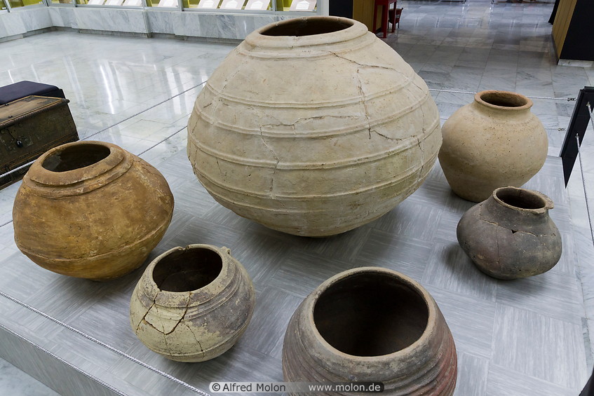 07 Storage jars 1st millenium BC