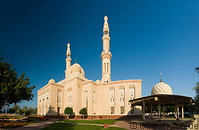 12 Jumeirah mosque