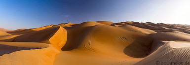 15 Rub al Khali sand dunes
