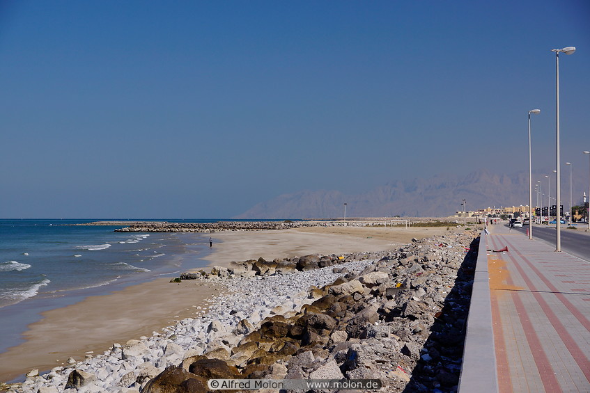 02 Corniche road and beach