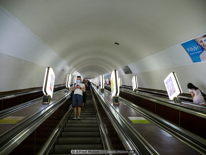 05 Escalator to Maidan underground station