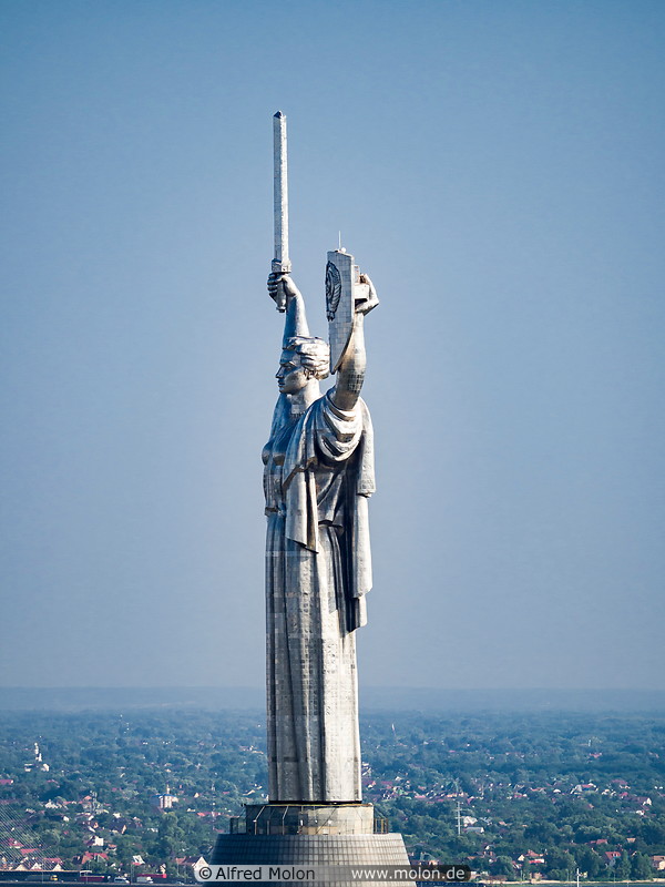 11 Motherland monument