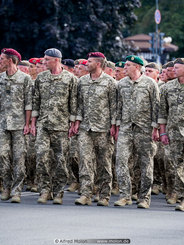 06 Ukrainian troops marching on street