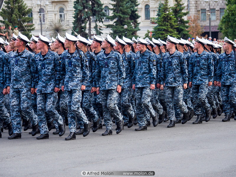 10 Ukrainian marines