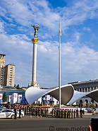 01 Troops on Maidan square