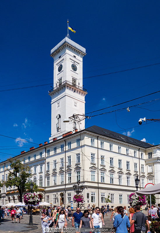 32 Lviv city hall