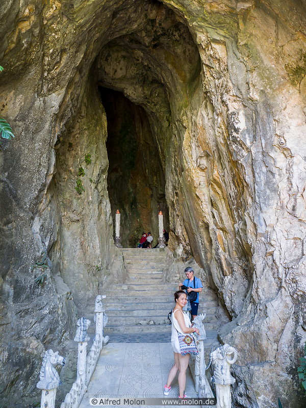 02 Cave entrance