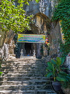 01 Staircase to the entrance