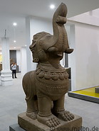 10 Elephant statue