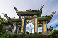 23 Chinese gate