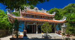 16 Vietnamese temple