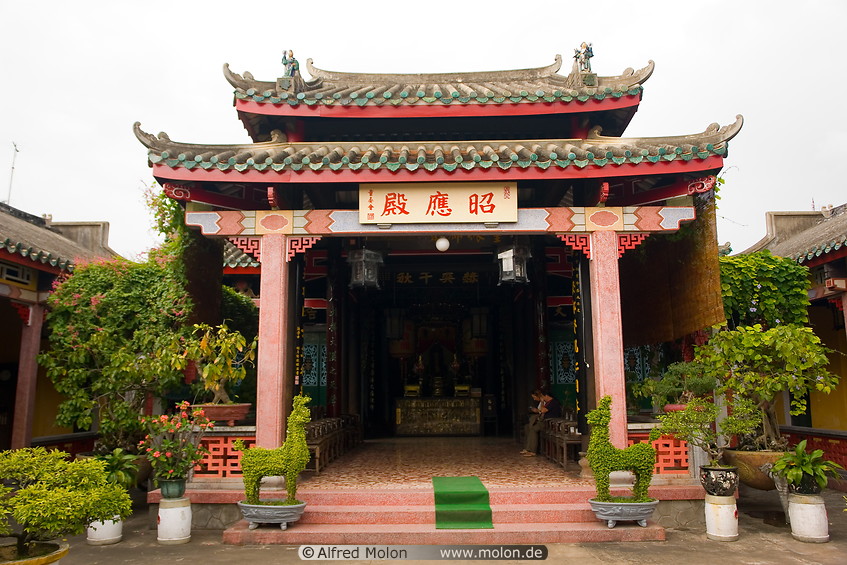 05 Zhaoying hall gate