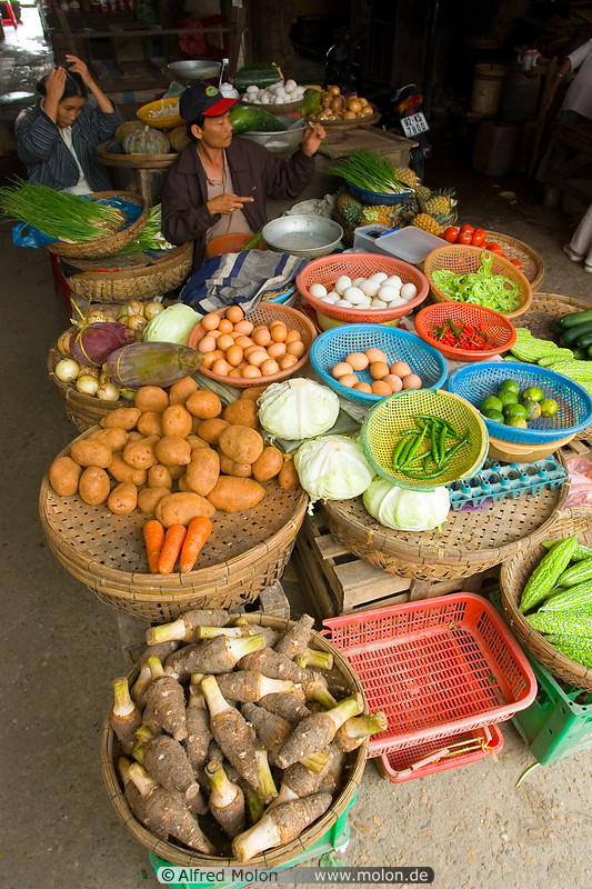 13 Vegetables and fruits seller