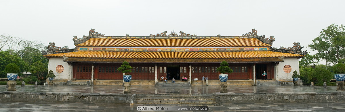 16 Thai Hoa palace