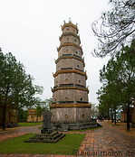 04 Thien Mu pagoda - Phuoc Duyen tower