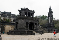 07 Khai Dinh tomb - stele pavilion
