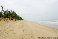 07 Lang Co beach