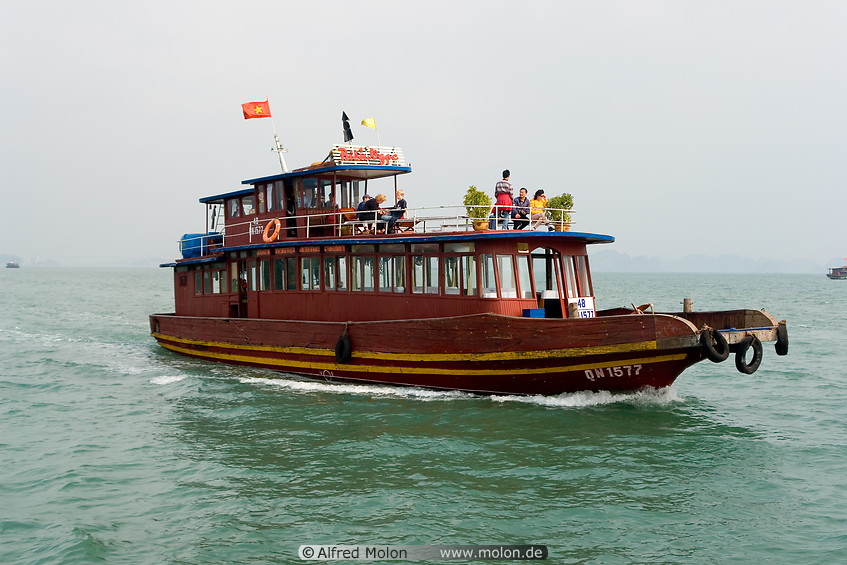 10 Tourist boats on their way to Halong bay