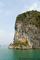 04 Karst limestone cliffs