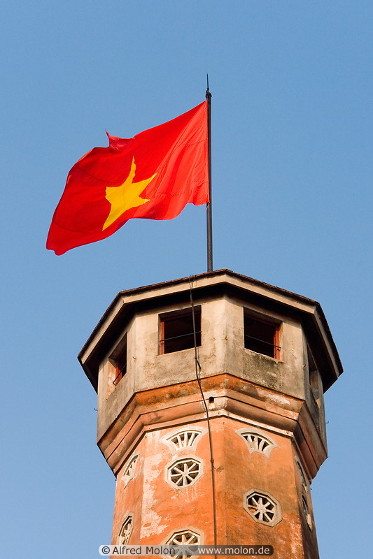 14 Cot Co flag tower