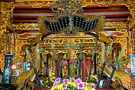 11 Richly decorated altar