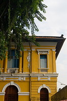 33 Detail of yellow colonial style building